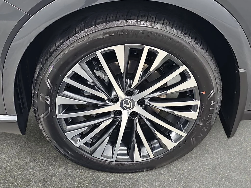 New 2026 Cloudburst Gray Lexus PREMIUM PLUS image 30