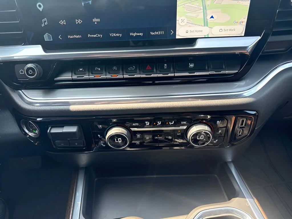Used 2023 Black Chevrolet High Country image 11