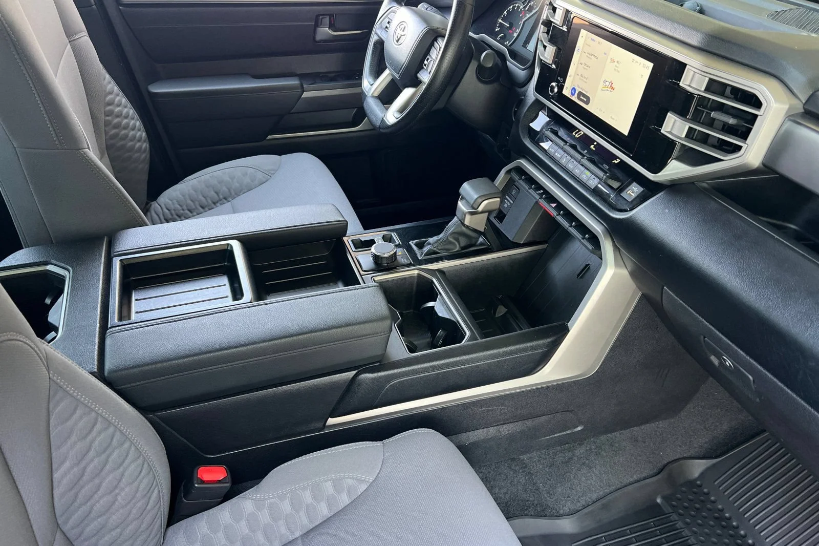 Used 2025 Lunar Rock Toyota SR image 15