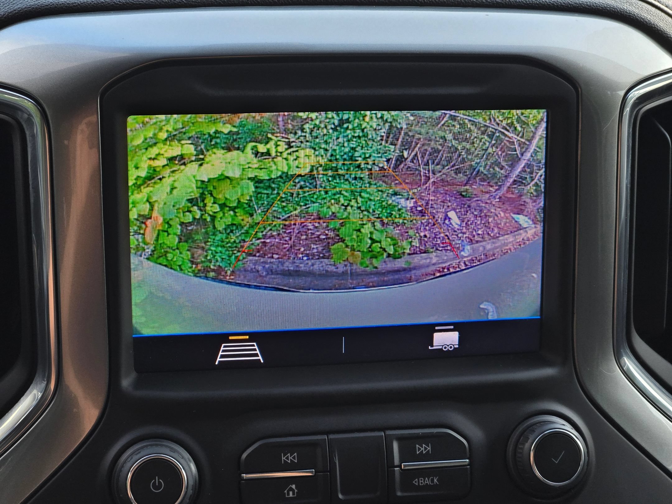 Used 2022 Iridescent Pearl Tricoat Chevrolet RST image 30