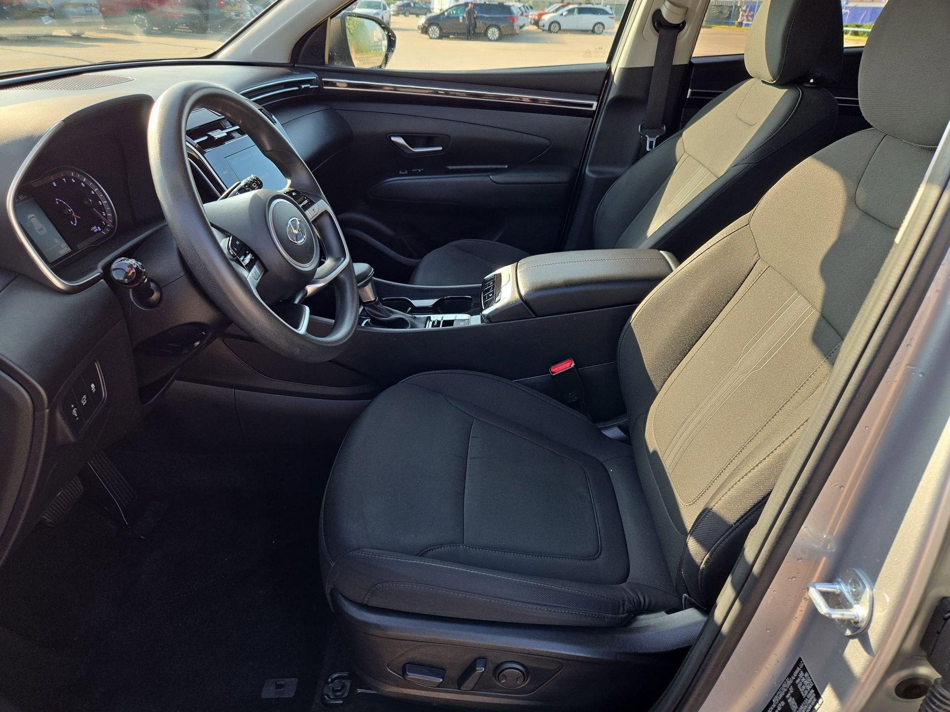 Used 2024 Shimmering Silver Hyundai SEL image 15