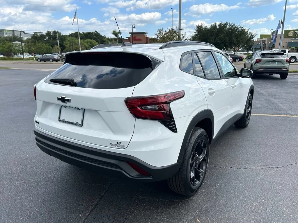 2026 Chevrolet Trax LT - Photo 8