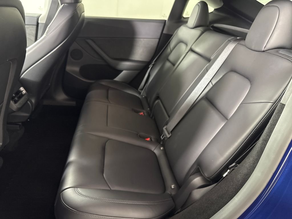 Used 2023  Tesla Long Range image 12