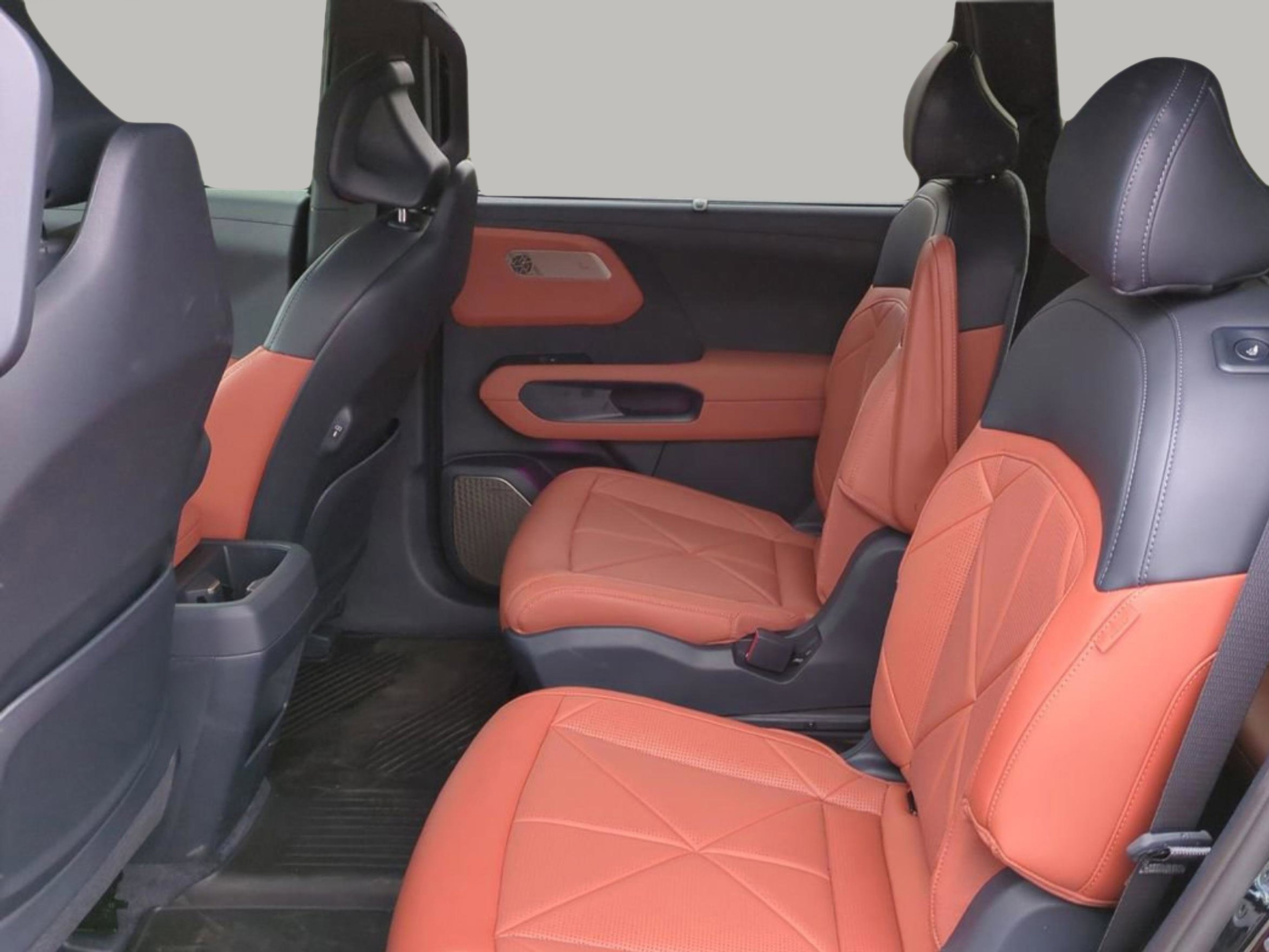 New 2027 Ebony Black Kia SX image 32