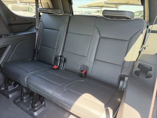 Used 2023 Silver GMC SLT image 12