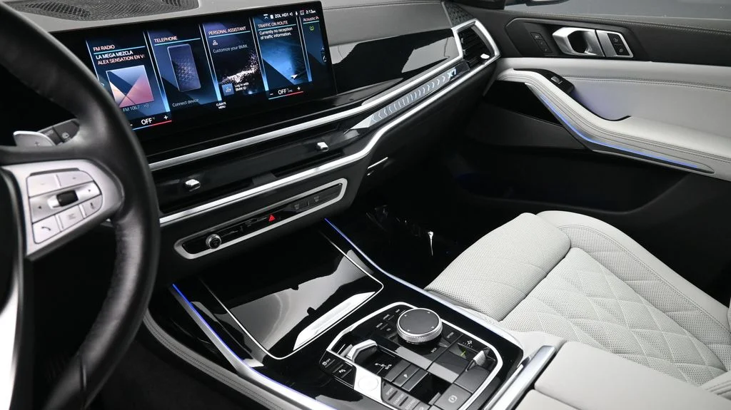 2023 BMW X7 40i - Photo 8