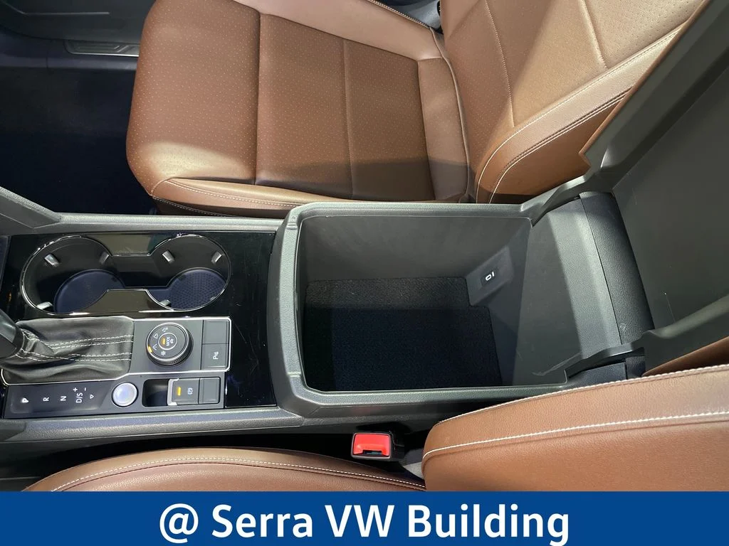 Used 2023 Gray Volkswagen 3.6L V6 SE w/Technology image 27