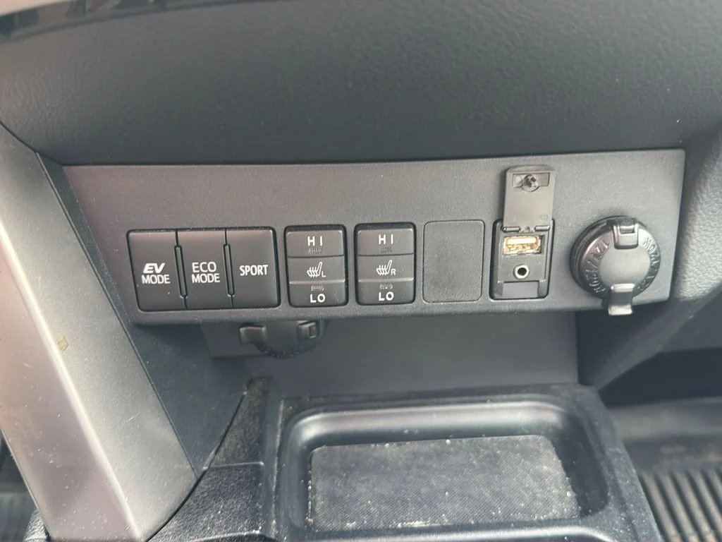 Used 2018 Gray Toyota Limited image 15