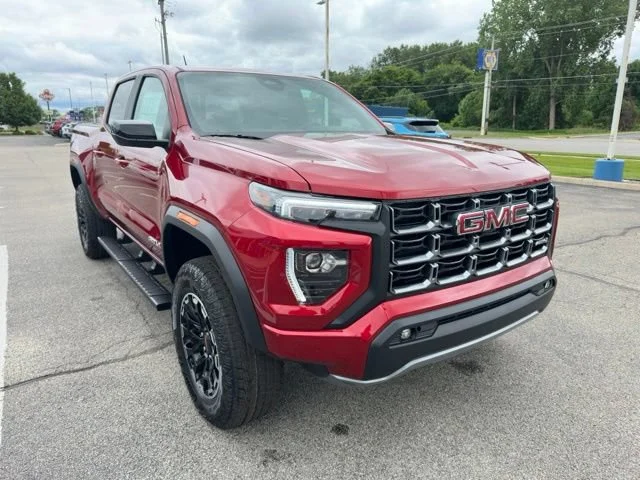 2026 GMC Canyon AT4 - Photo 4