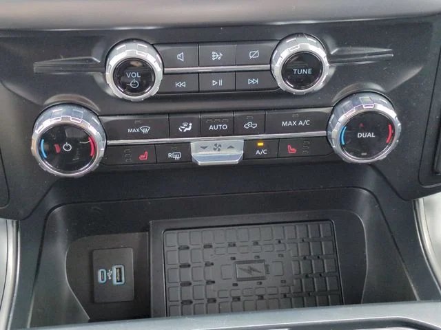 Used 2024 Blue Ford XLT image 24