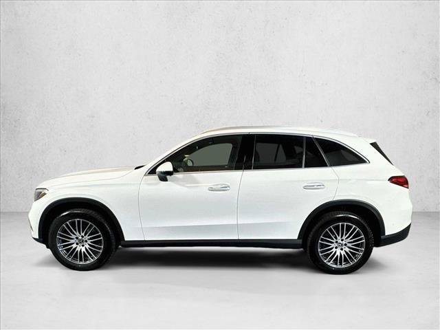 New 2026 Polar White Mercedes-Benz GLC 300 image 38