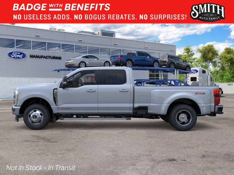 New 2026 GLACIER GRAY METALLIC TRI-COAT Ford LARIAT image 4