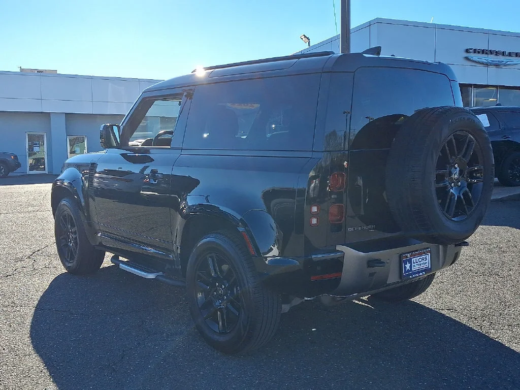 Used 2022  Land Rover X-Dynamic S image 8