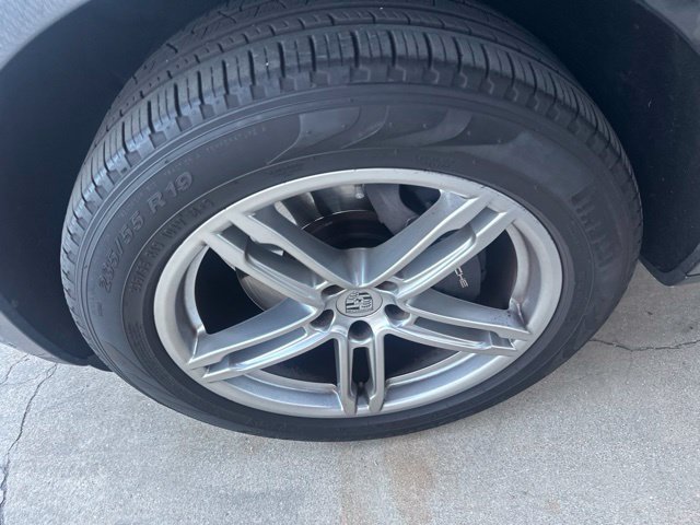 Used 2021 Gray Porsche Base image 18