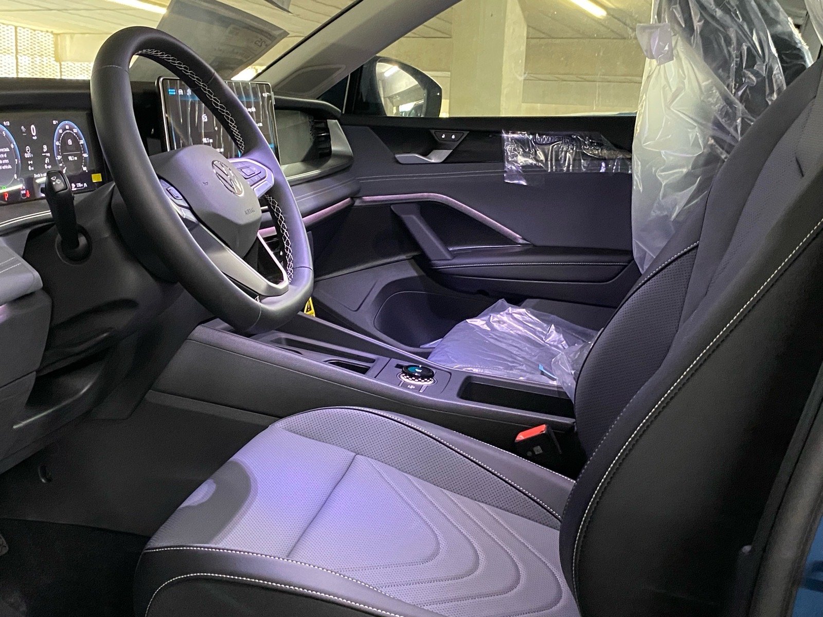 New 2026 Blue Volkswagen 2.0T SE image 8