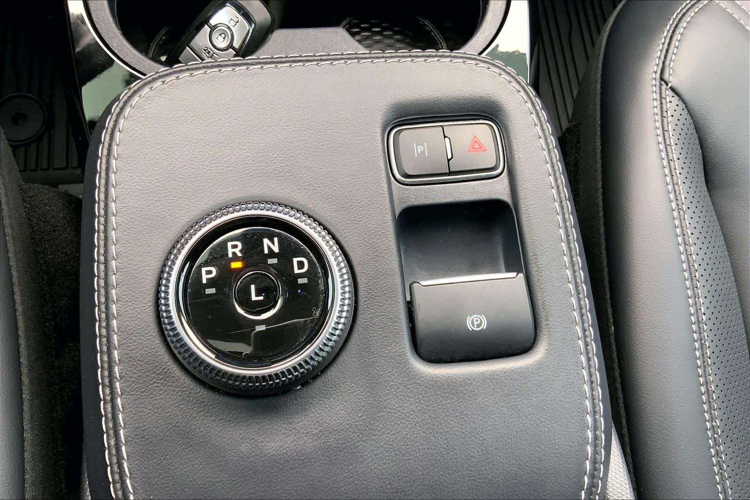 Used 2023 Shadow Black Ford Premium image 31