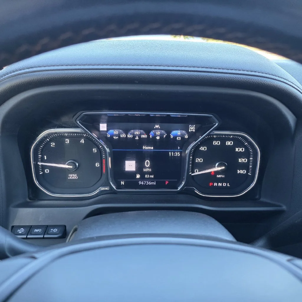 Used 2022 ONYX BLACK GMC AT4 image 10