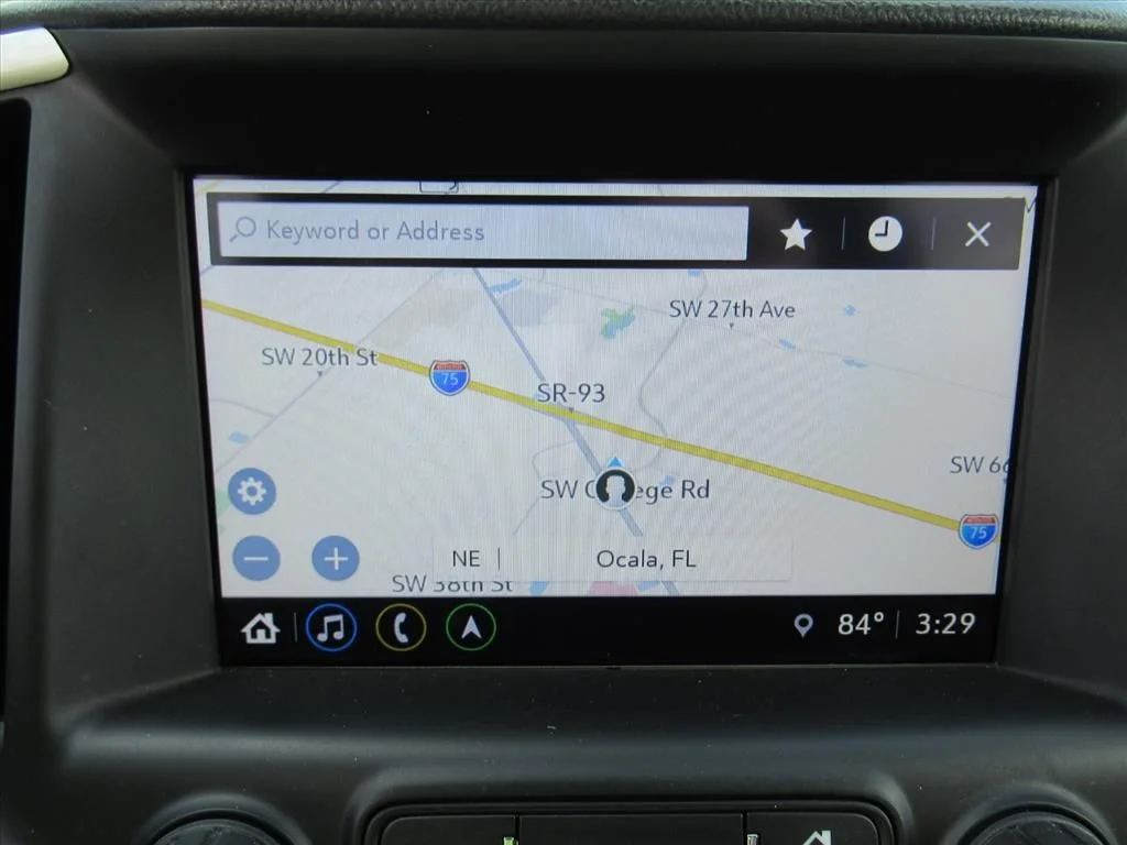 Used 2018 Silver GMC SLE image 24