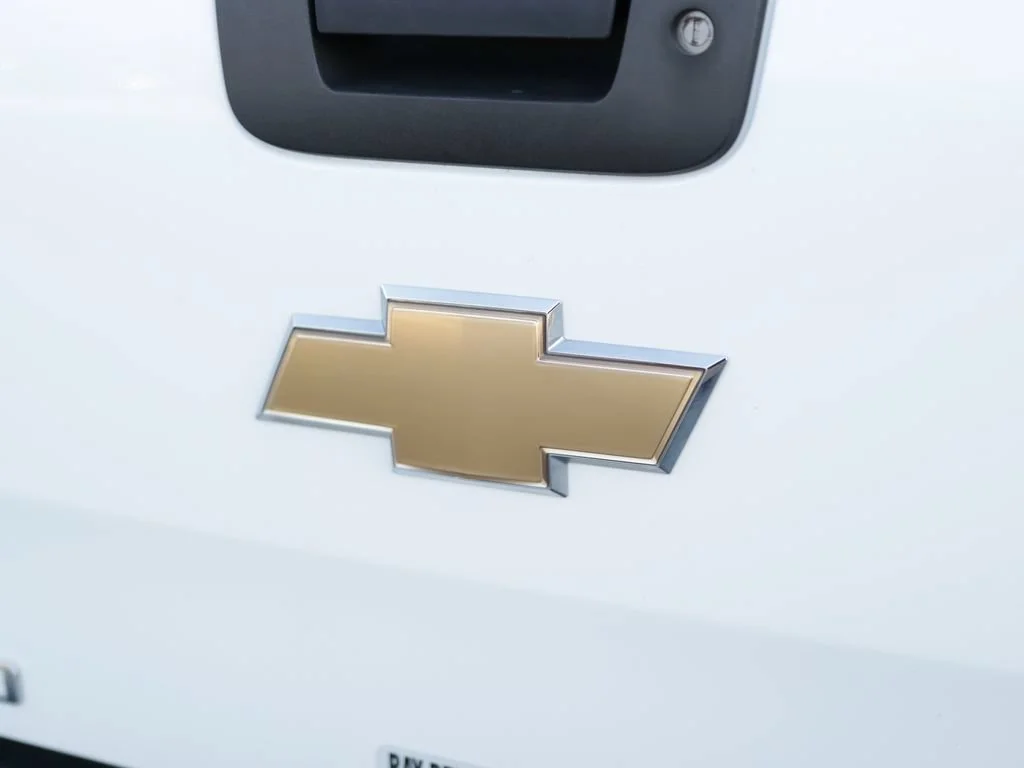 Used 2010 SUMMIT WHITE Chevrolet LT image 30