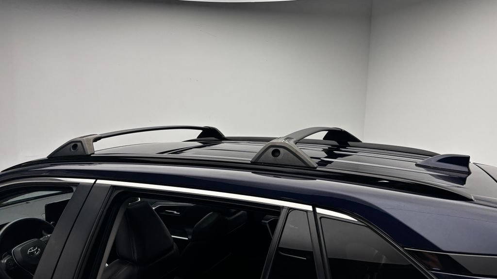 Used 2023  Toyota Limited image 10
