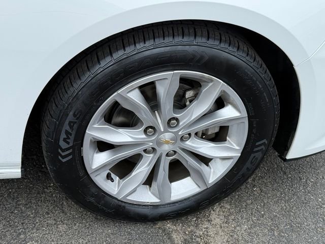 Used 2024 Summit White Chevrolet 1LT image 34