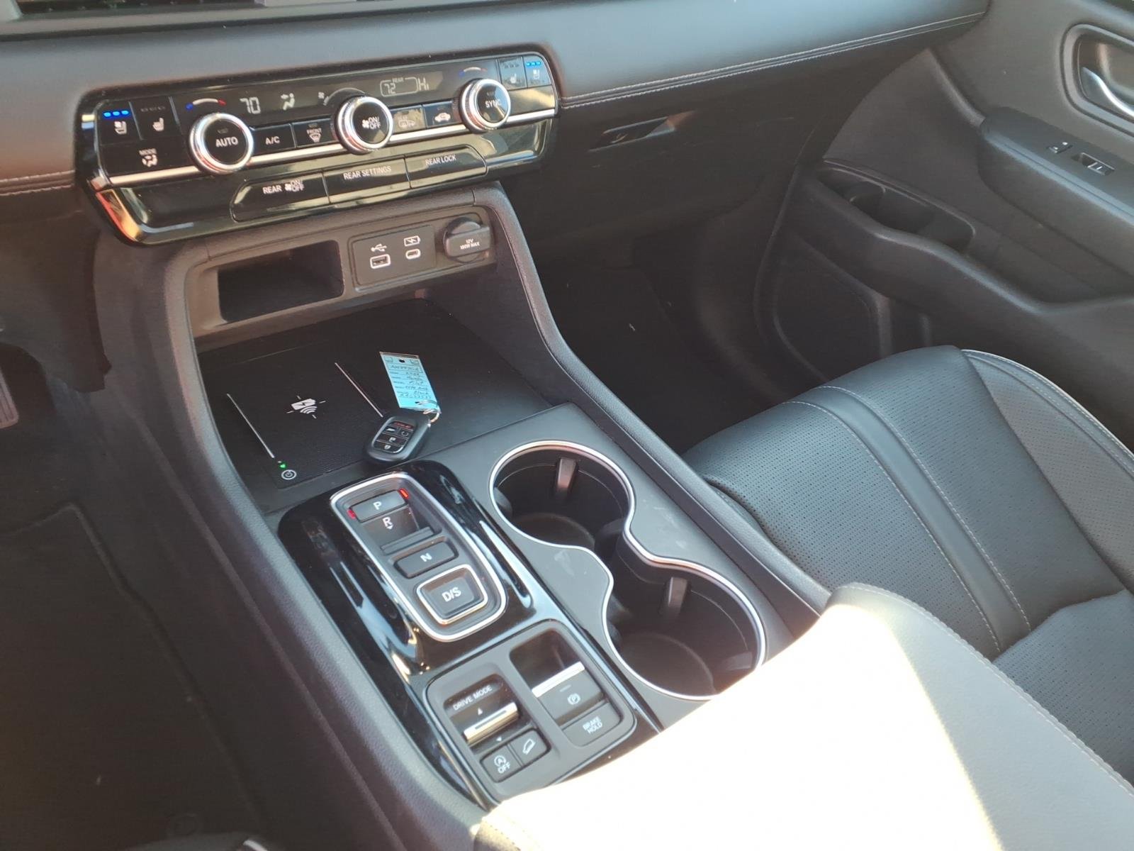2024 Honda Pilot Elite - Photo 12