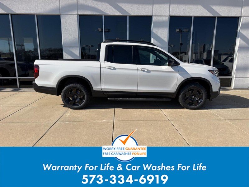 2026 Honda Ridgeline Black Edition's photo