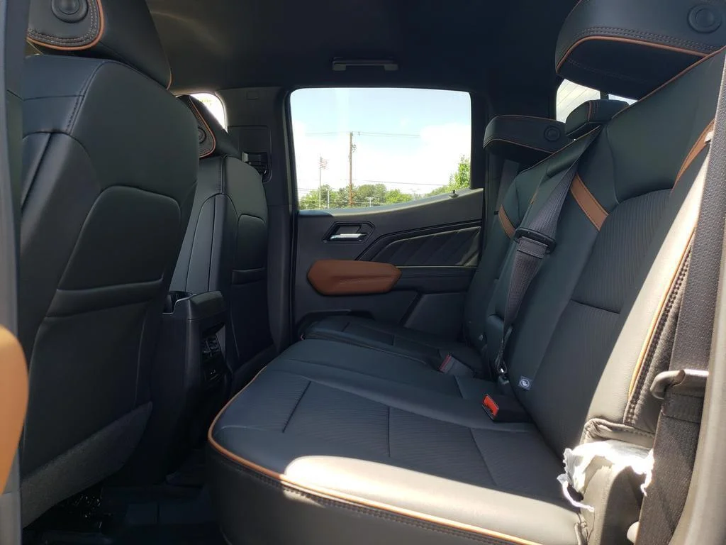 2026 GMC Canyon AT4 - Photo 11