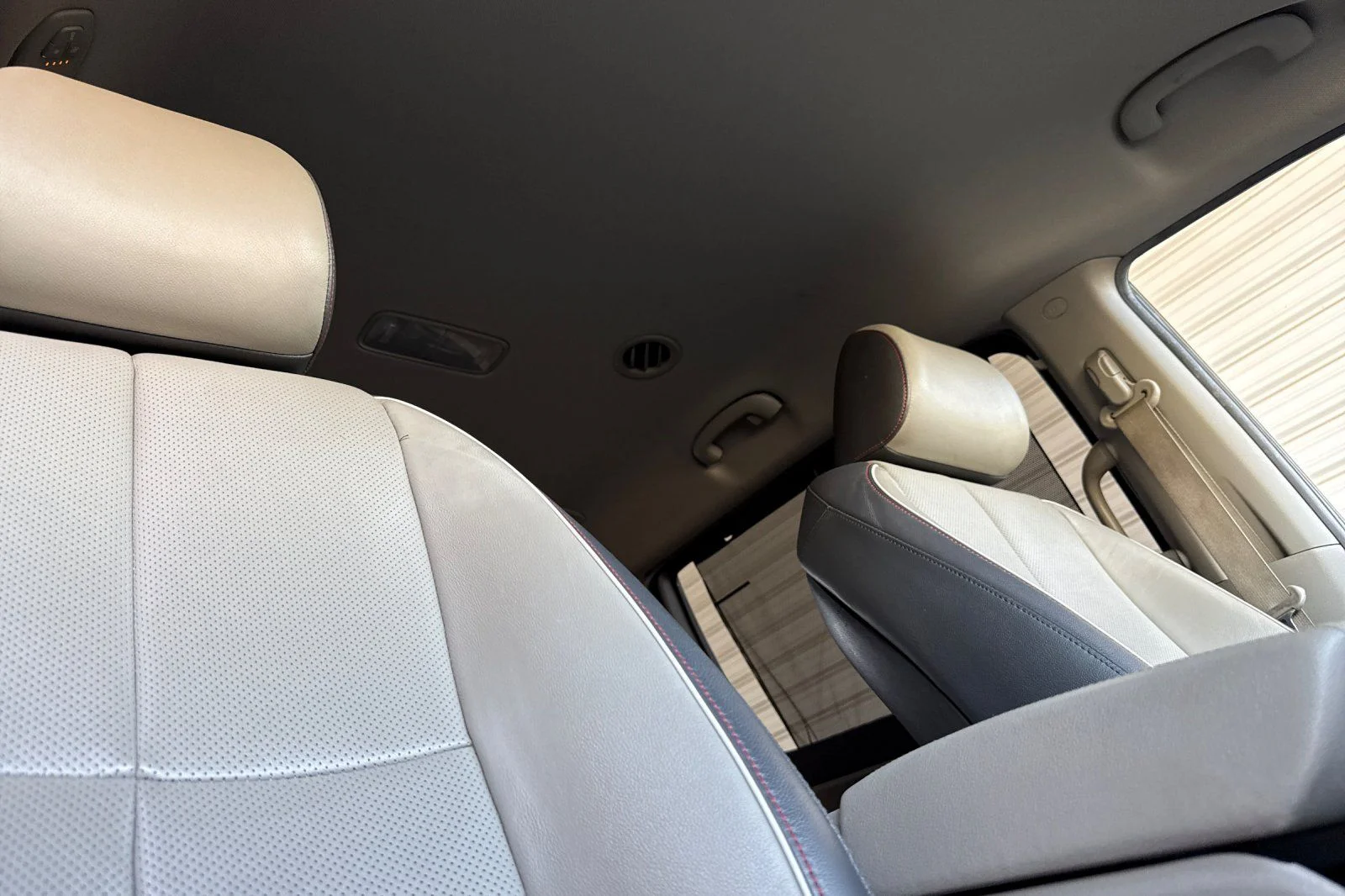 Used 2018 Black Kia LX image 18