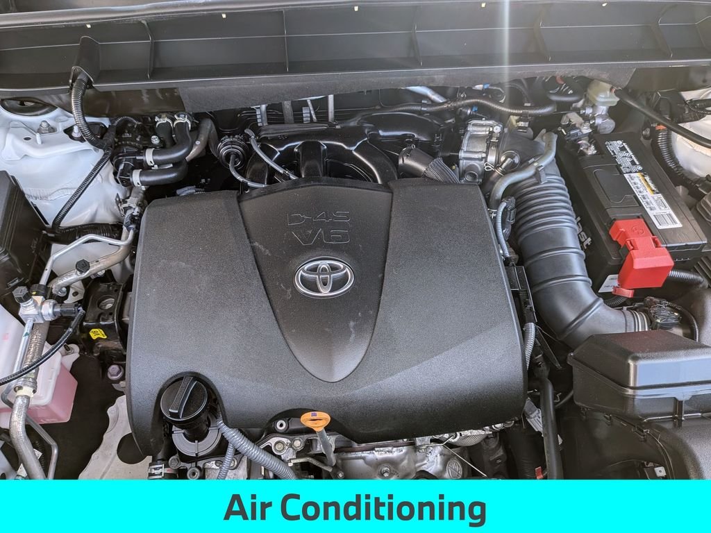 Used 2022 Beige Toyota L image 13