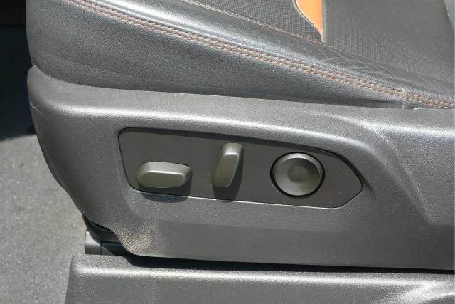 Used 2023 Silver GMC AT4 image 12