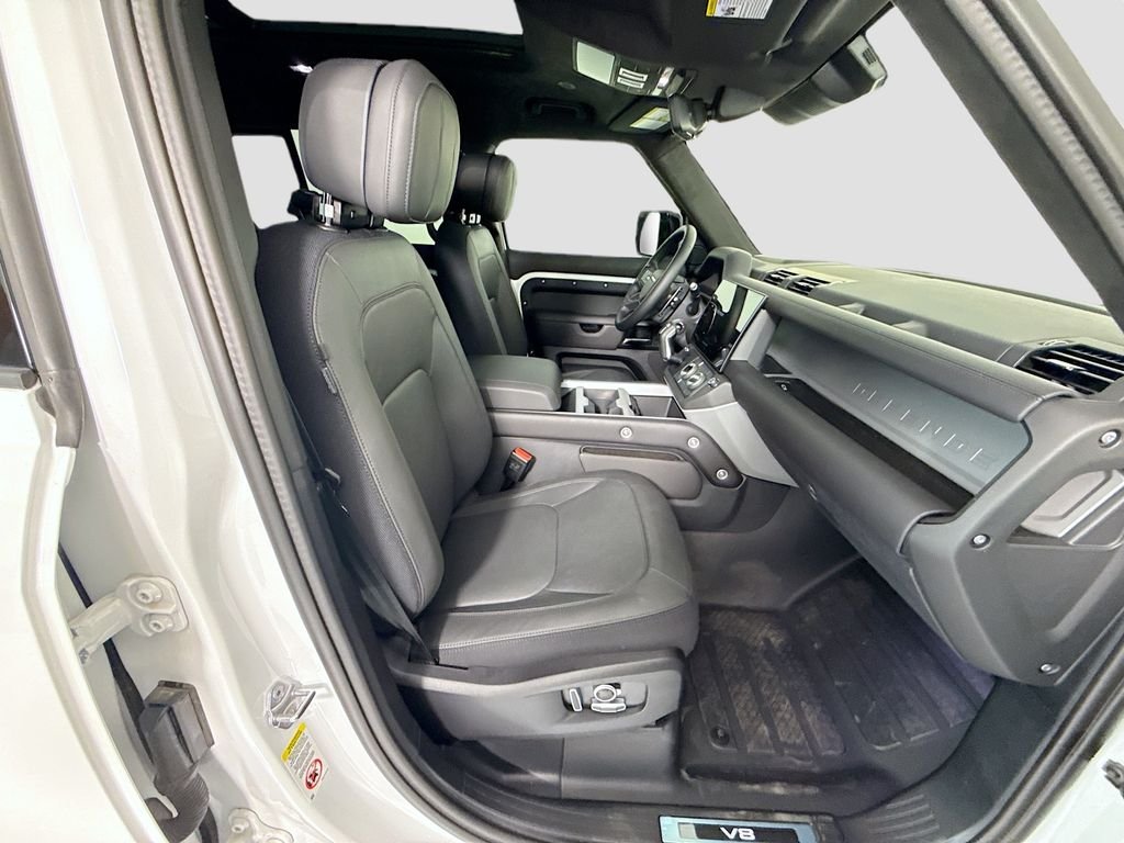 New 2026 Fuji White Land Rover V8 image 21