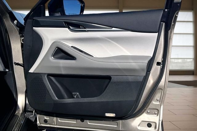 New 2027 WARM TITANIUM INFINITI LUXE image 24