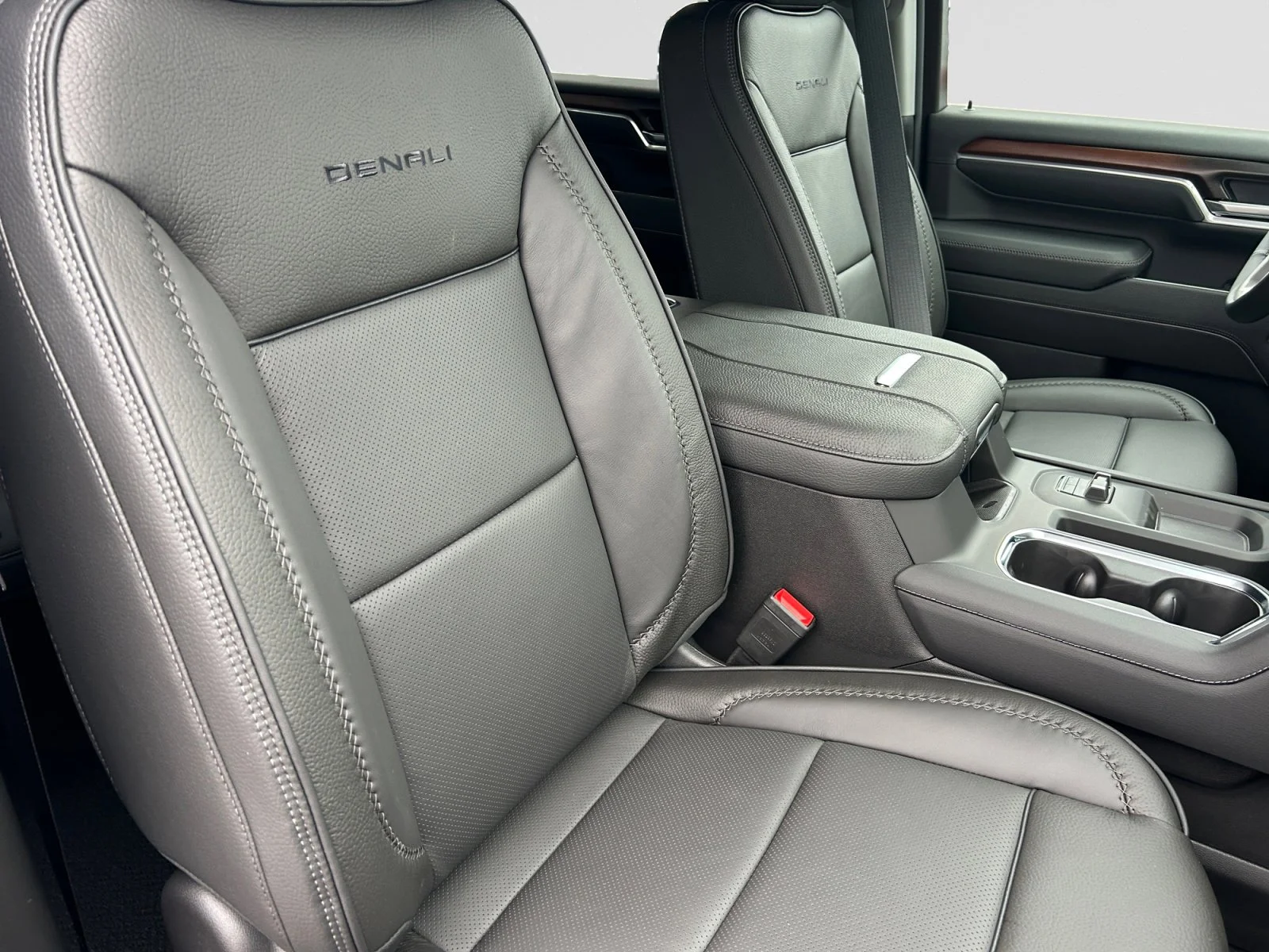 New 2026 Glacier White Tricoat GMC Denali image 12