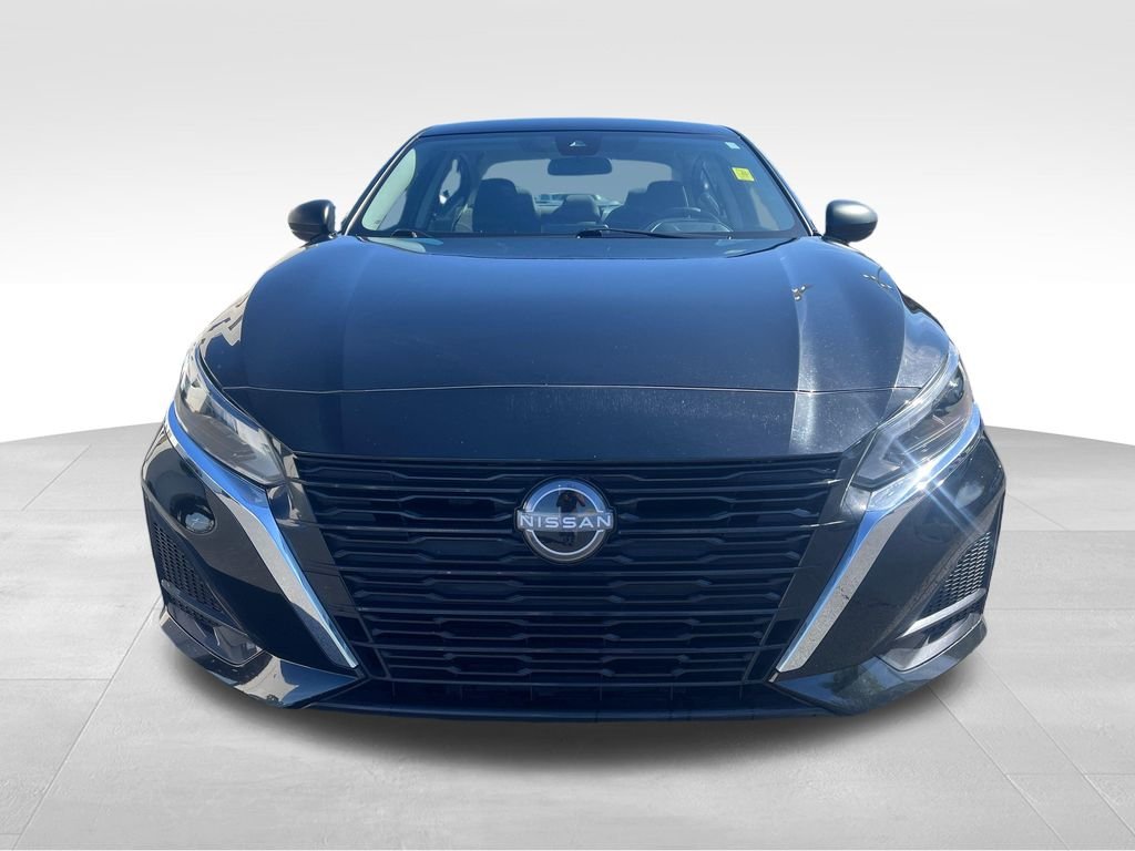 2025 Nissan Altima SV - Photo 9
