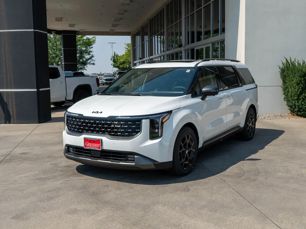 New 2027 Snow White Pearl Kia SX image 3