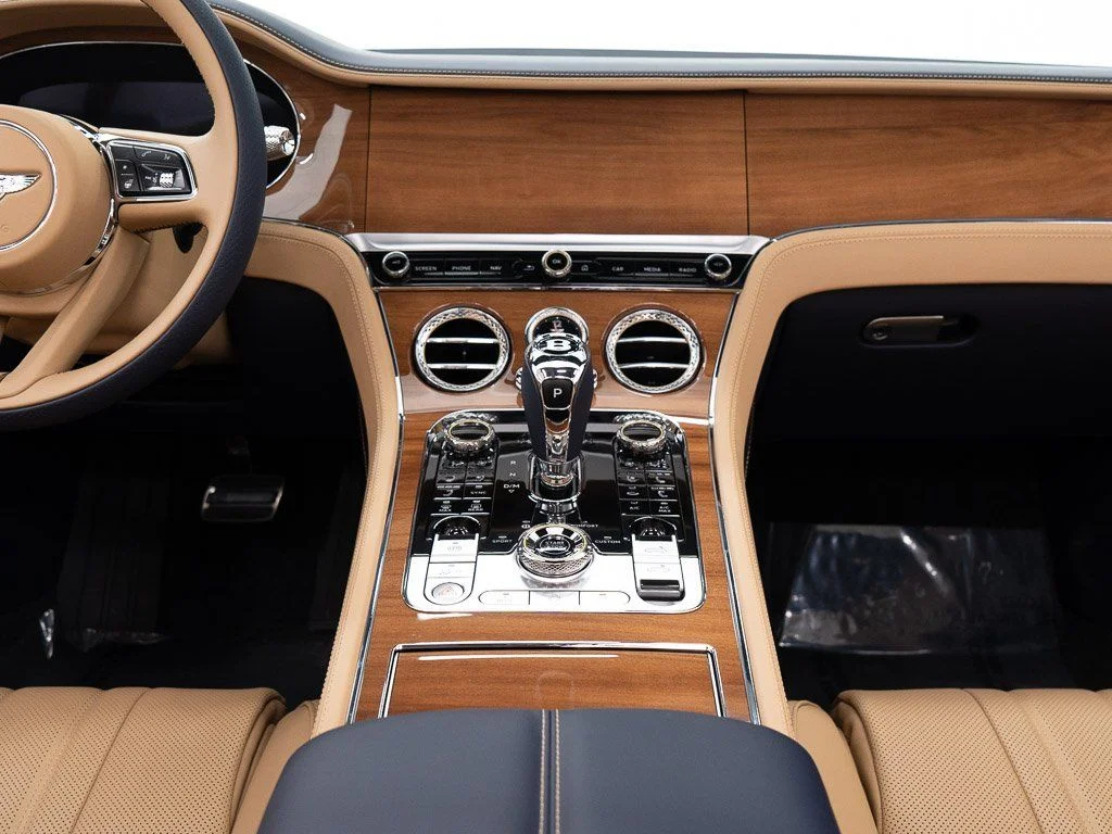 New 2026 Dark Sapphire Bentley  image 35