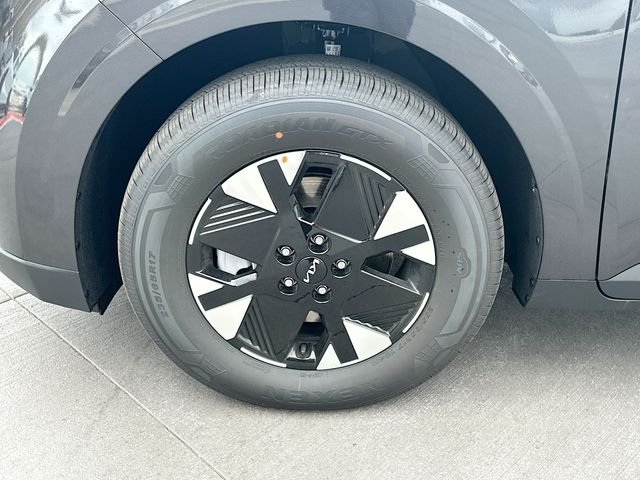 Certified Used 2026 Metal Kia LXS image 31