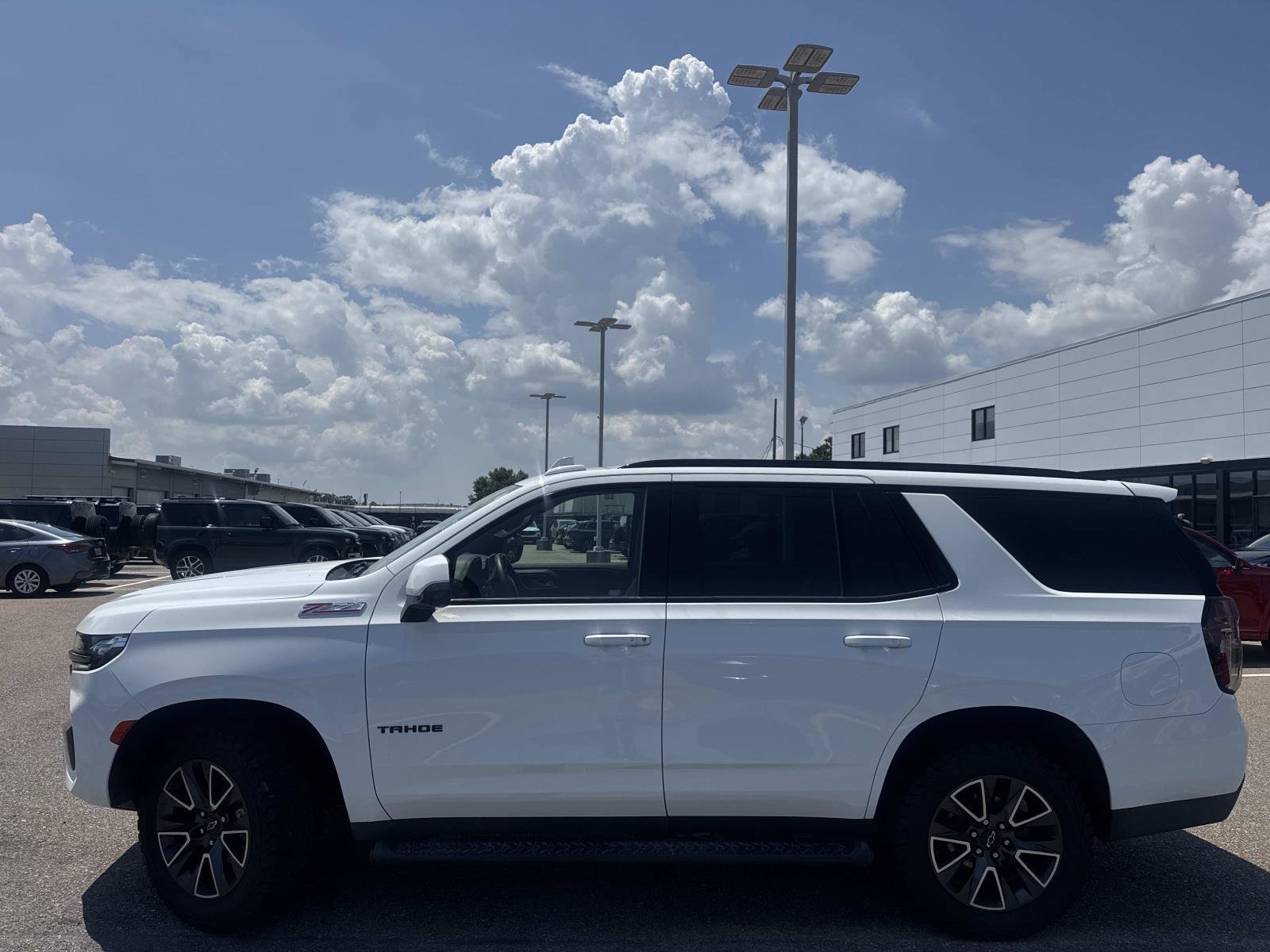 Used 2022 White Chevrolet Z71 image 54