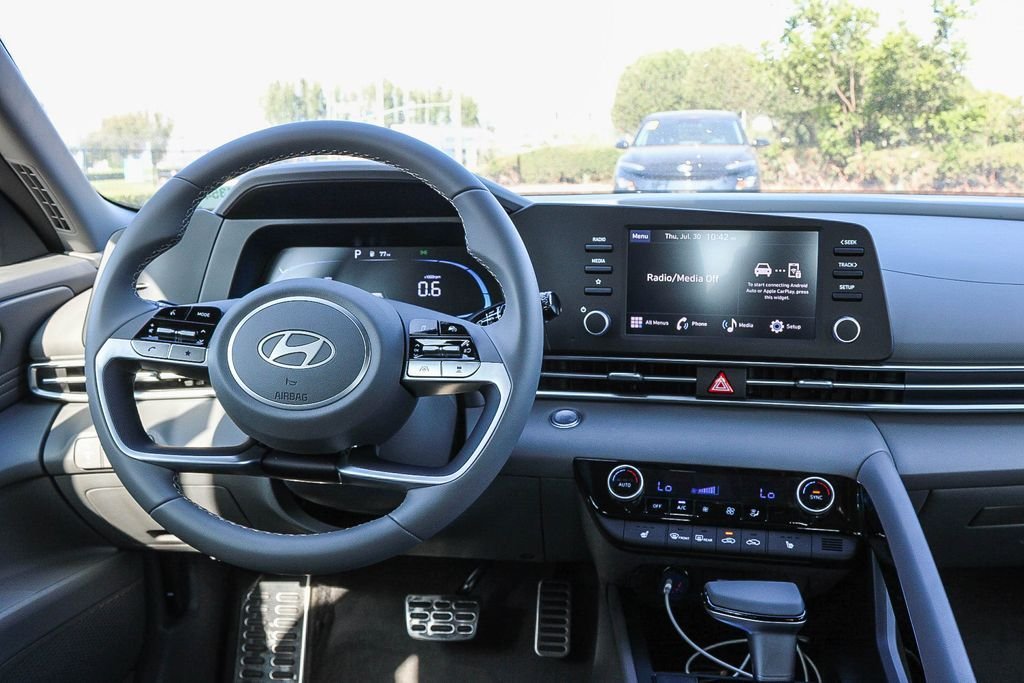 New 2026 Black Hyundai SEL Sport image 13
