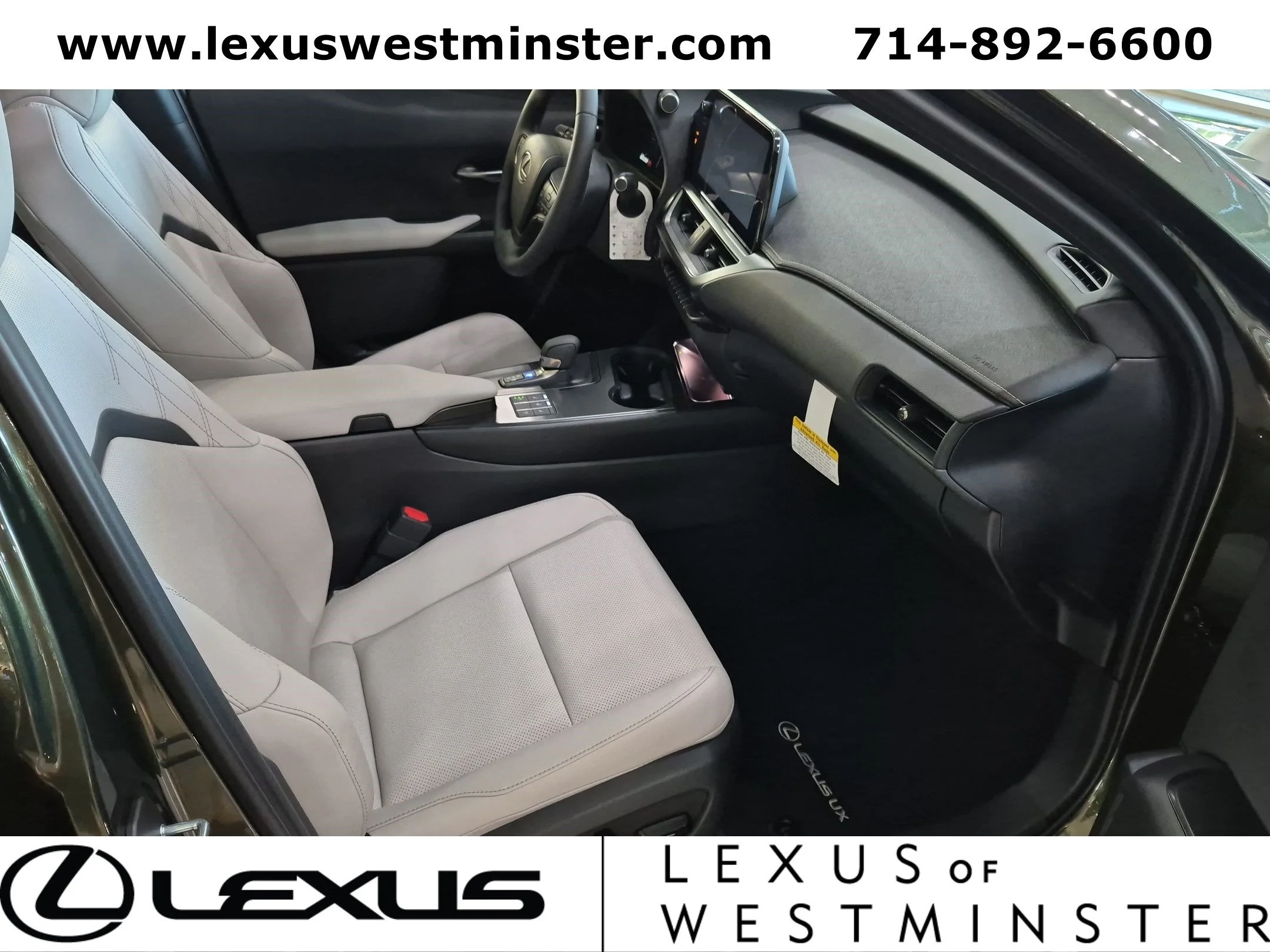New 2026 Nori Green Pearl Lexus UX 300h PREMIUM image 4