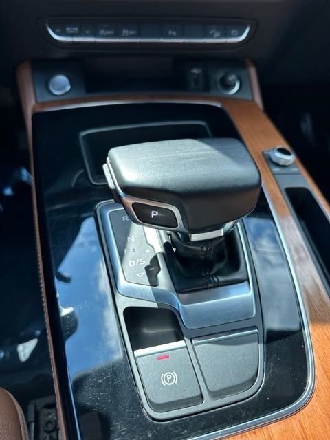 Used 2022 Black Audi 45 S line Premium image 35