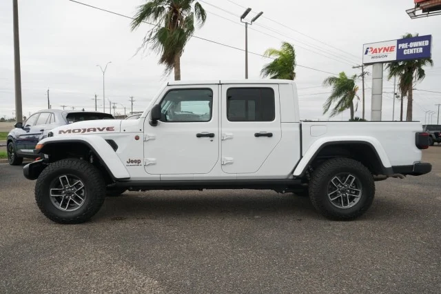 Used 2025 WHITE Jeep Mojave image 12