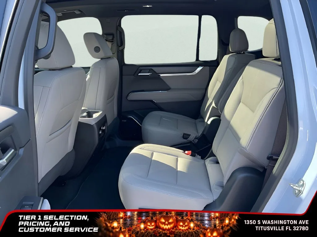 New 2026 Glacier White Tricoat GMC Elevation image 20