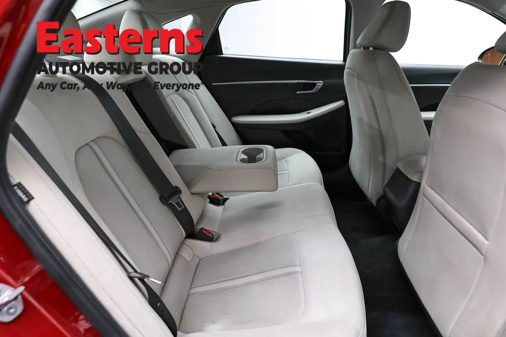Used 2023 Red Hyundai SEL image 24