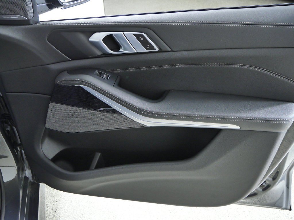 Certified Used 2024 Dravit Grey Metallic BMW M60i image 26