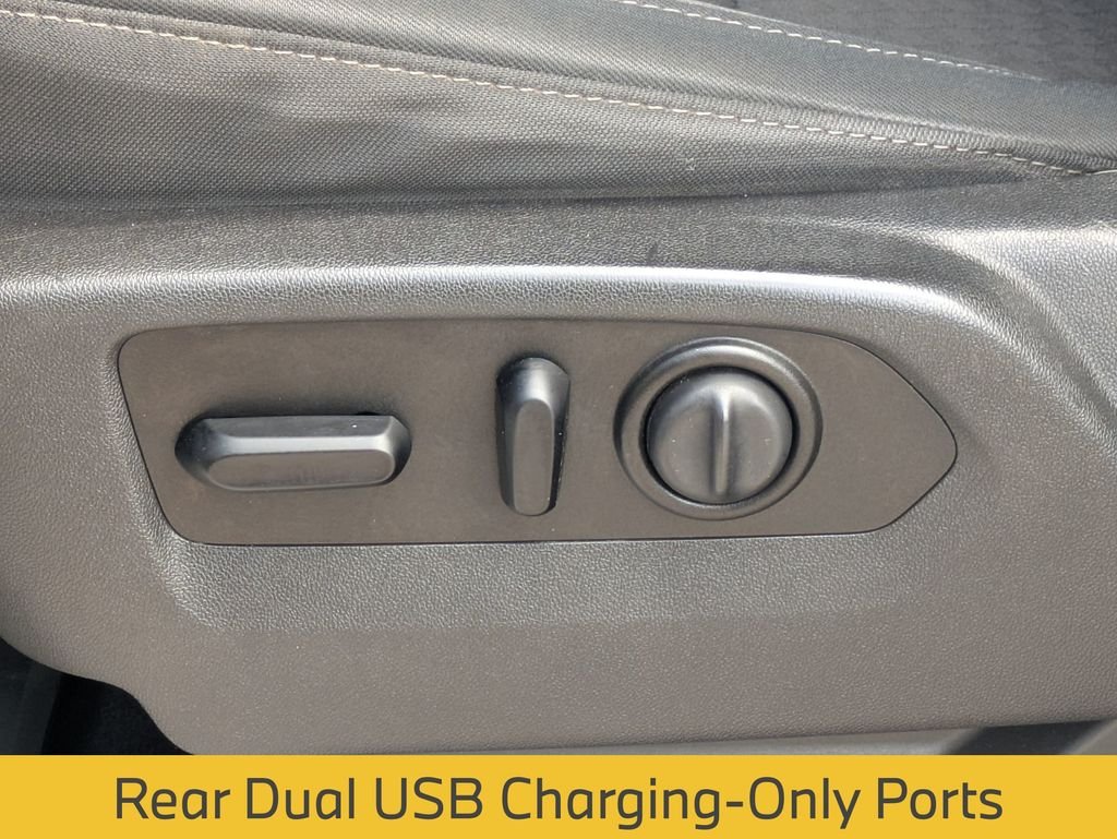 Used 2019 White GMC SLE image 16