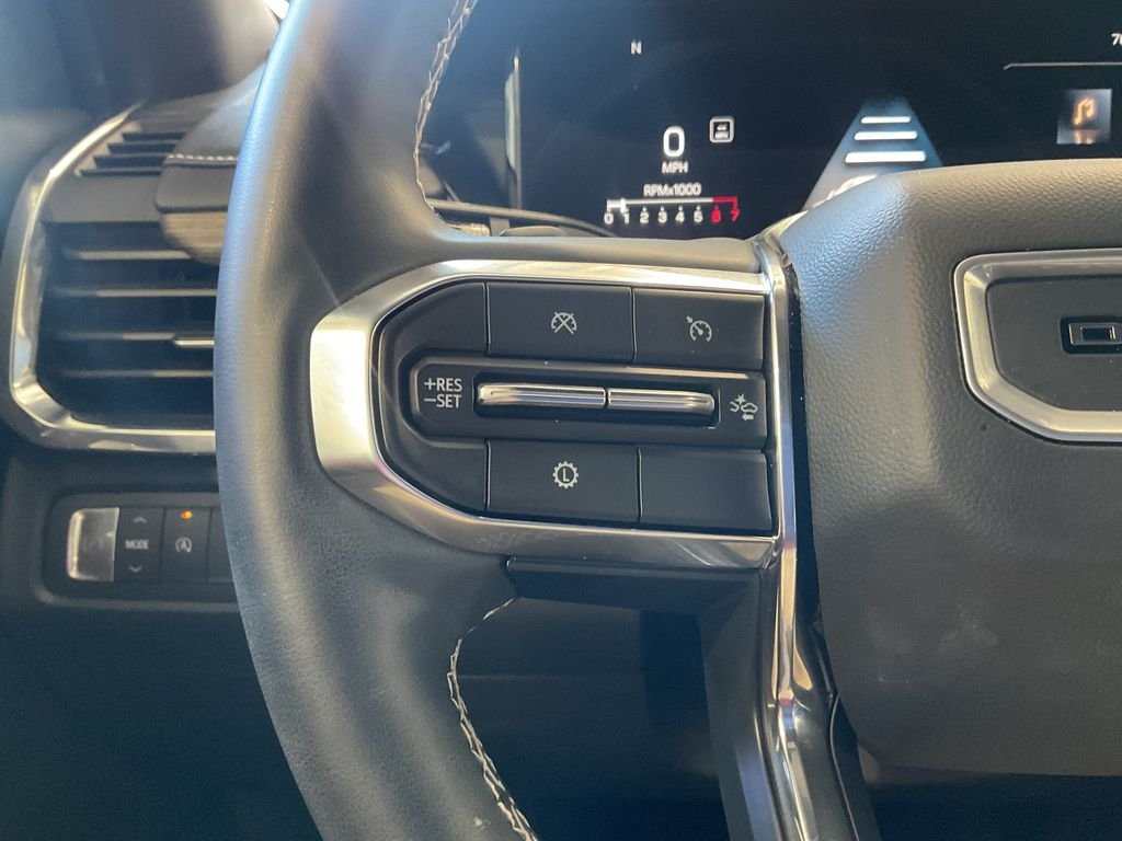 Used 2025 Black GMC Denali image 21
