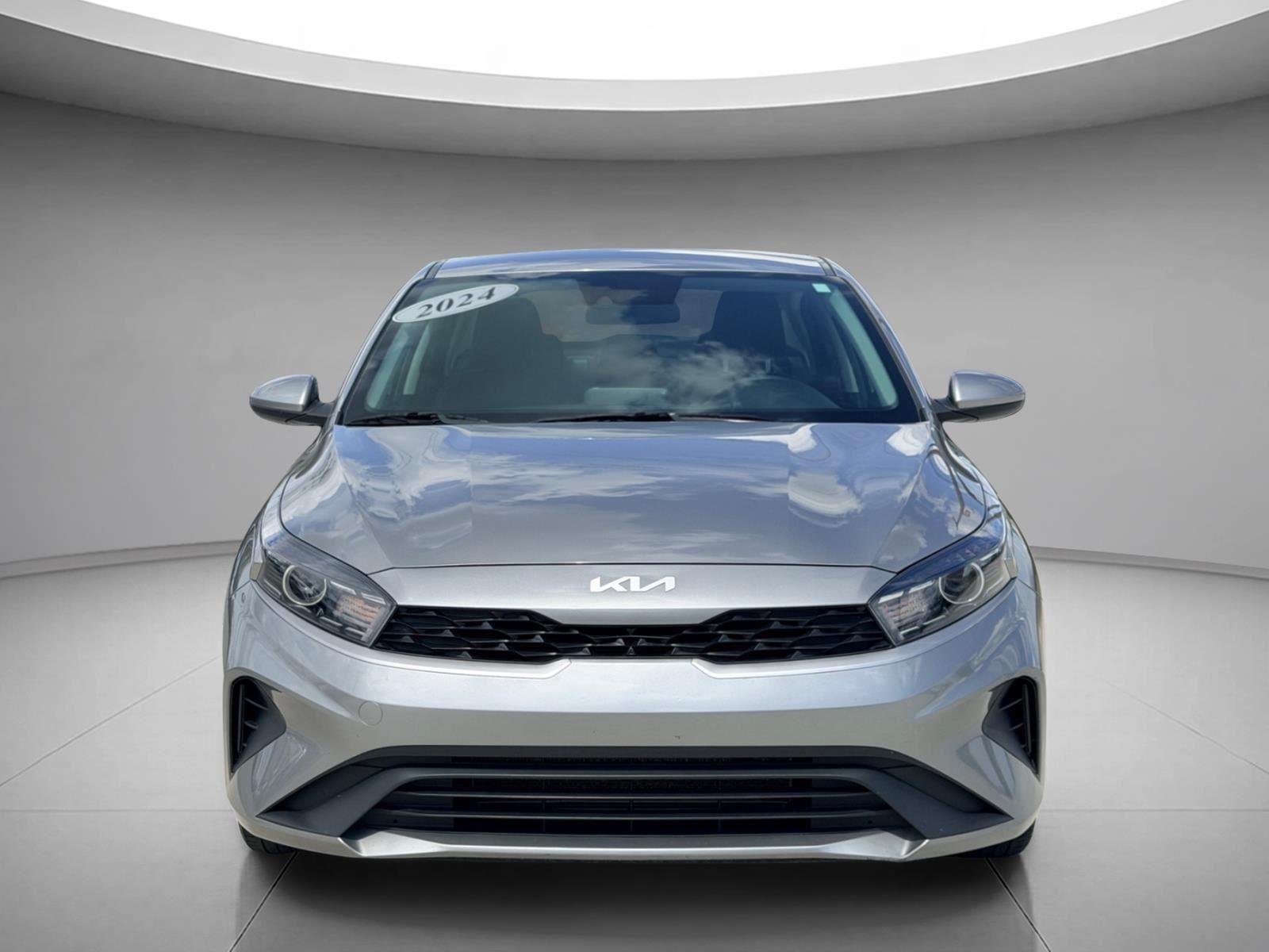 Used 2024 Steel Gray Kia LXS image 7