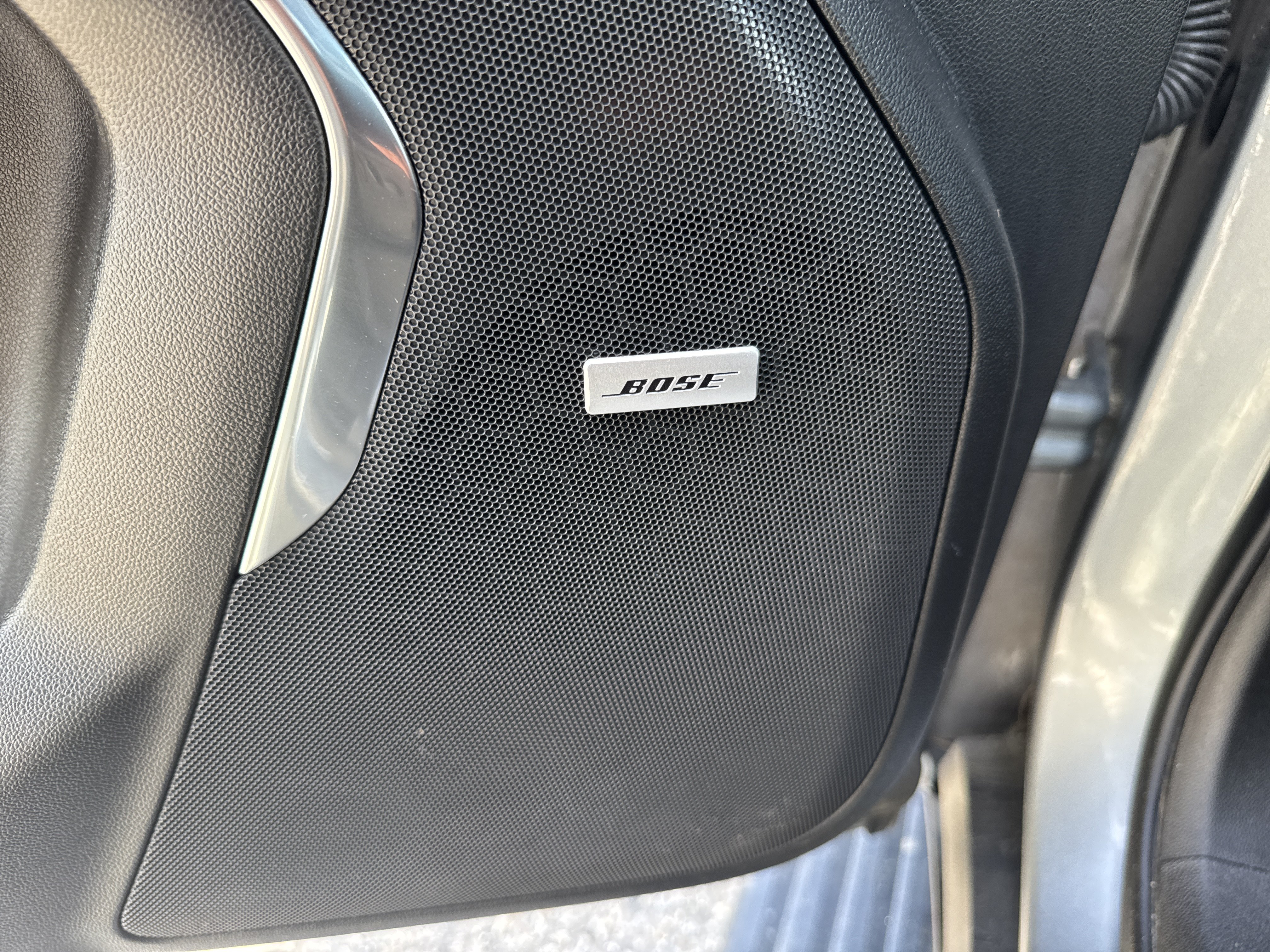 Used 2023 Sterling Gray Metallic Chevrolet Premier image 19